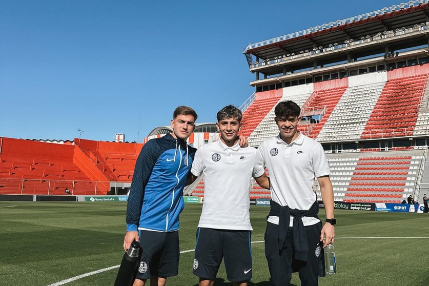 Los jugadores de San Lorenzo reconocieron el campo de juego de Unión.