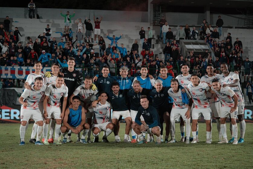 El plantel de San Lorenzo festejó un nuevo trunfo en la Serie Río de la Plata.